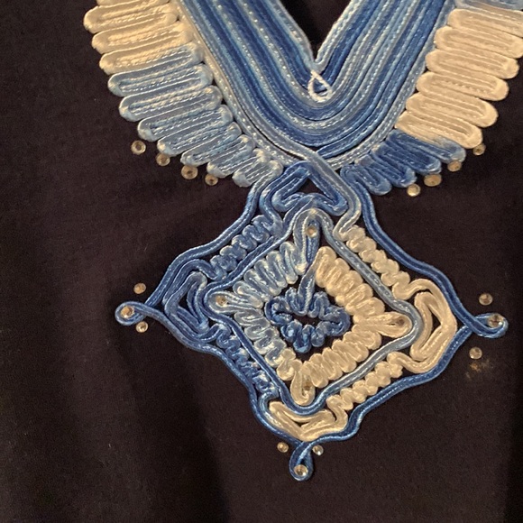 Navy tunic with beautiful details - Picture 2 of 3